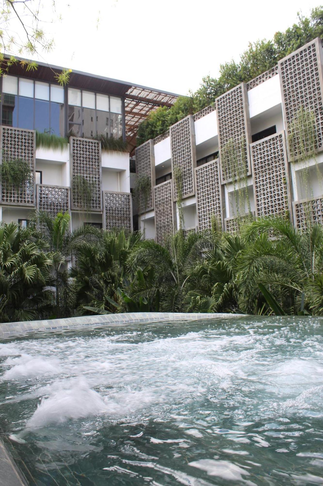 Baitong Hotel & Resort Phnom Penh Eksteriør bilde